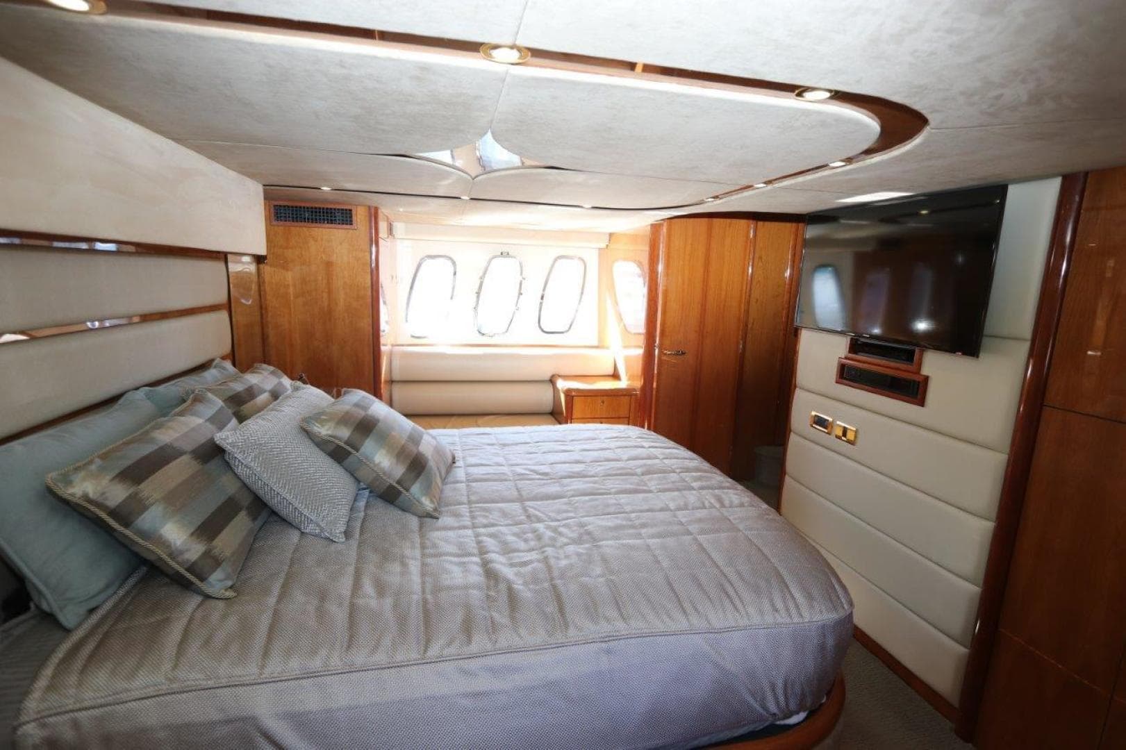 2004 Sunseeker Predator