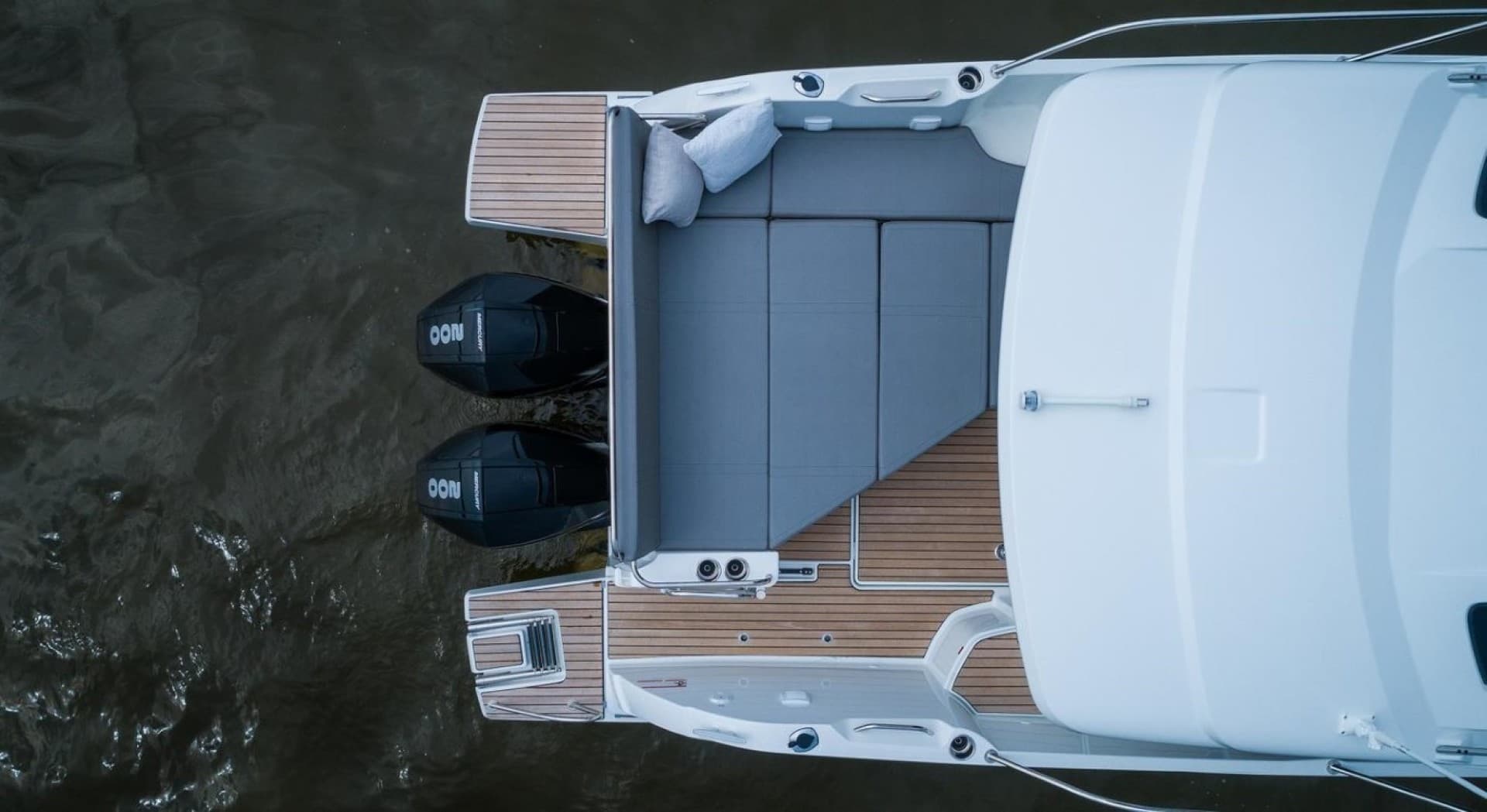 2025 Beneteau Antares 9