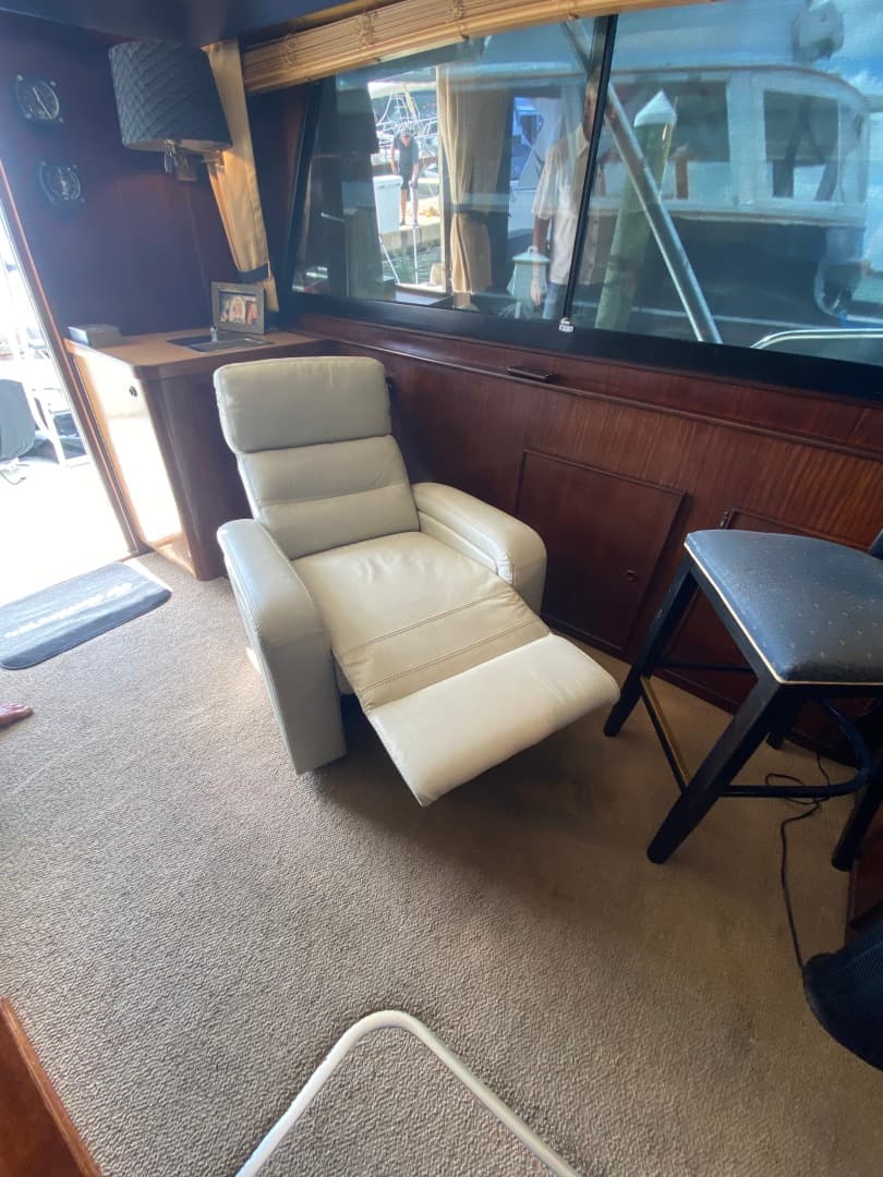 1986 Hatteras Sport Fish Convertible