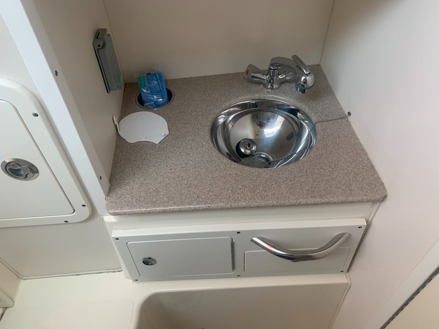 2015 World Cat 320 EC