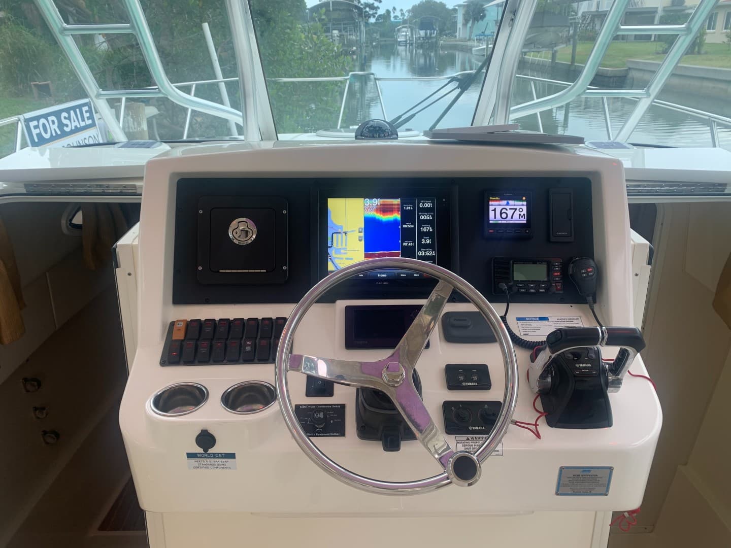 2015 World Cat 320 EC