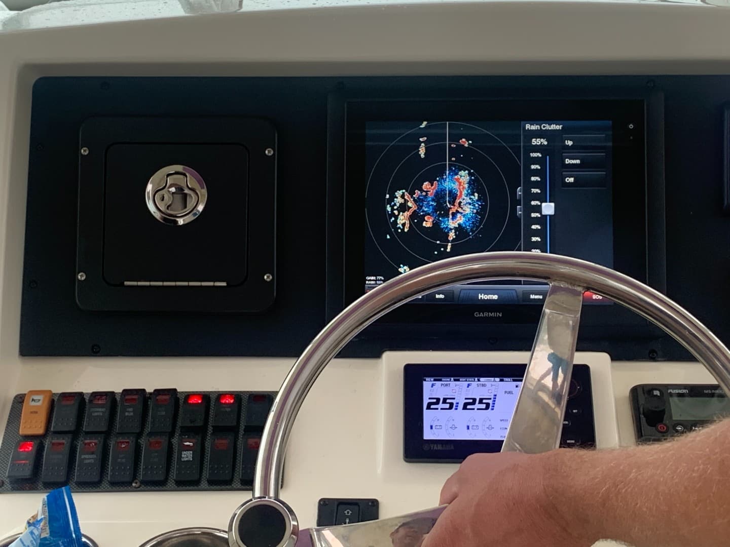 2015 World Cat 320 EC