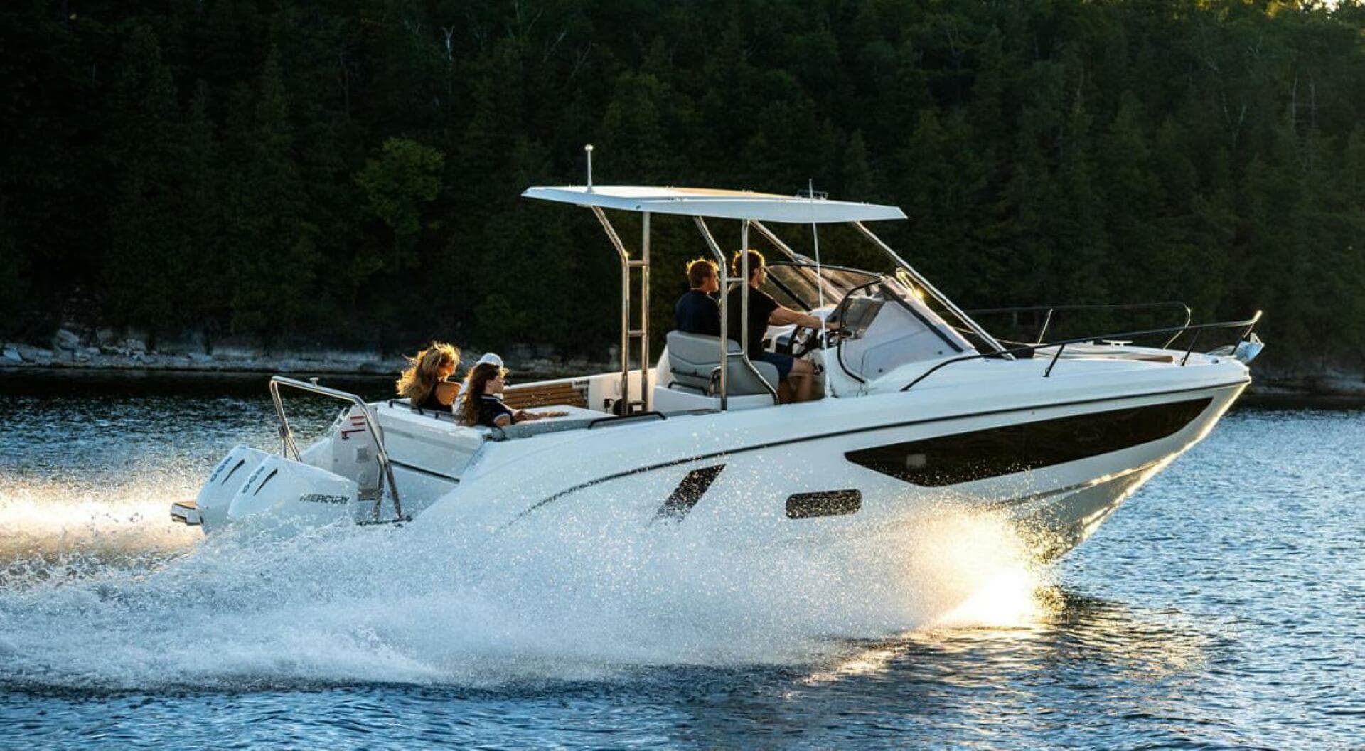 2025 Beneteau Flyer 9 SunDeck