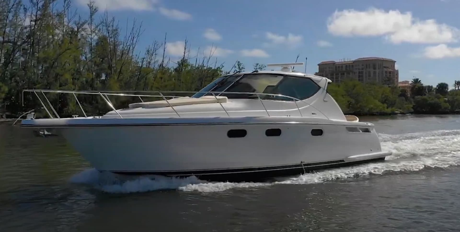 2008 Tiara Yachts 3900 Sovran