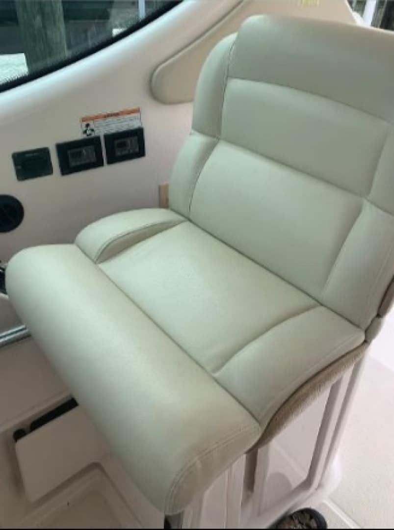 2008 Tiara Yachts 3900 Sovran