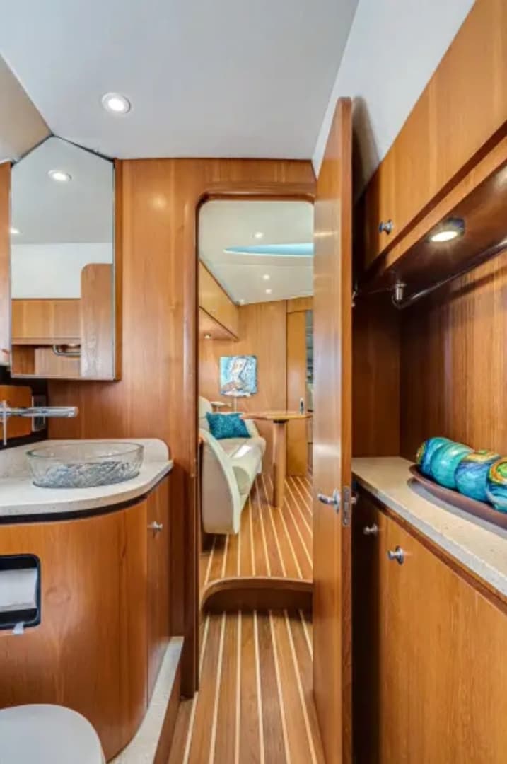 2008 Tiara Yachts 3900 Sovran