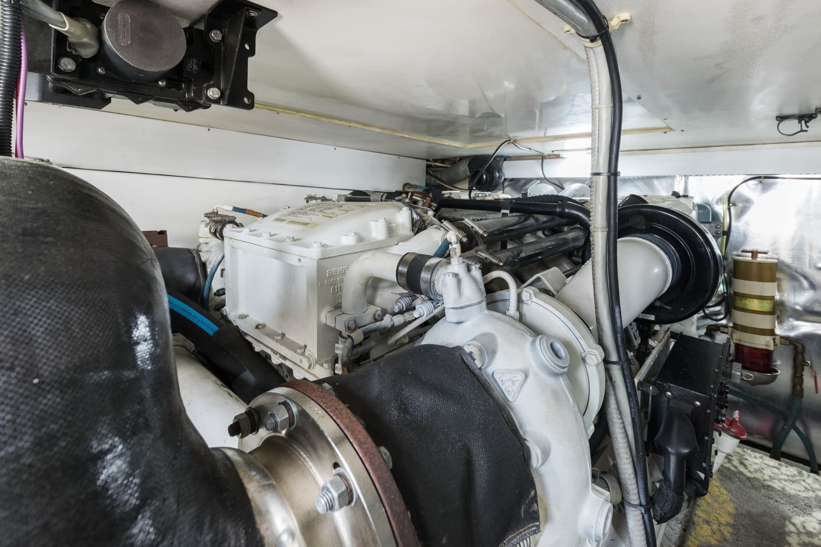 2001 Ocean Yachts 52 SS