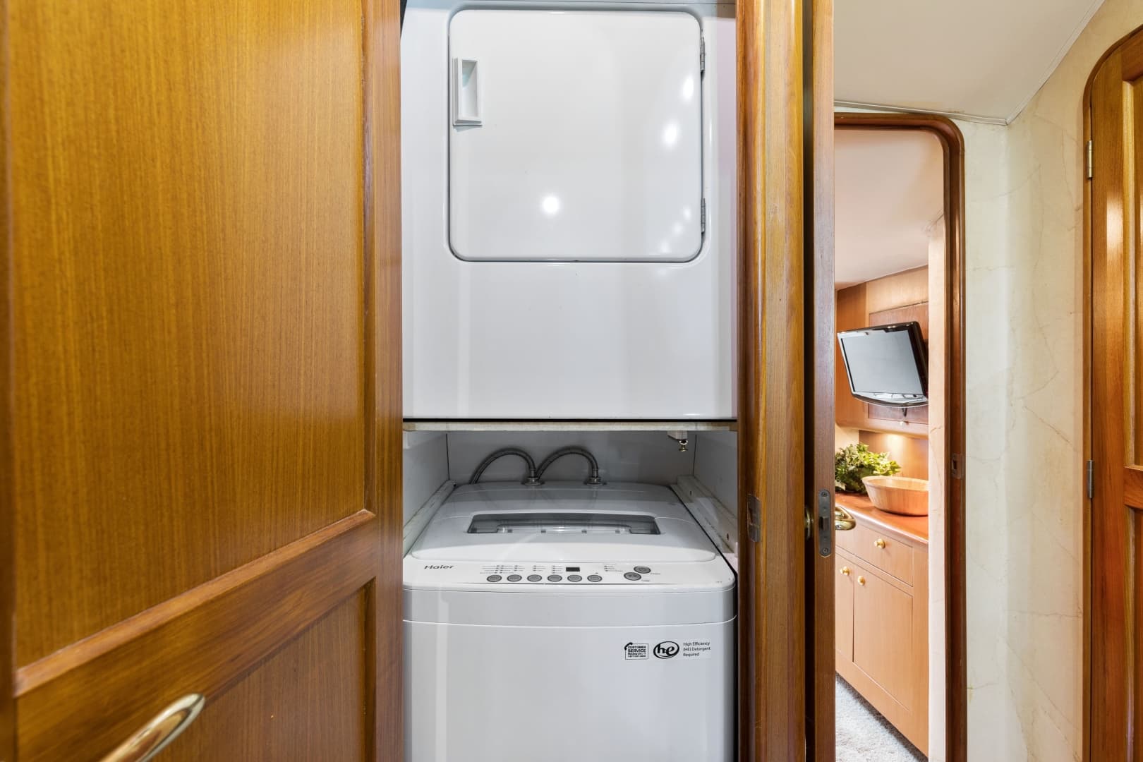 2001 Ocean Yachts 52 SS