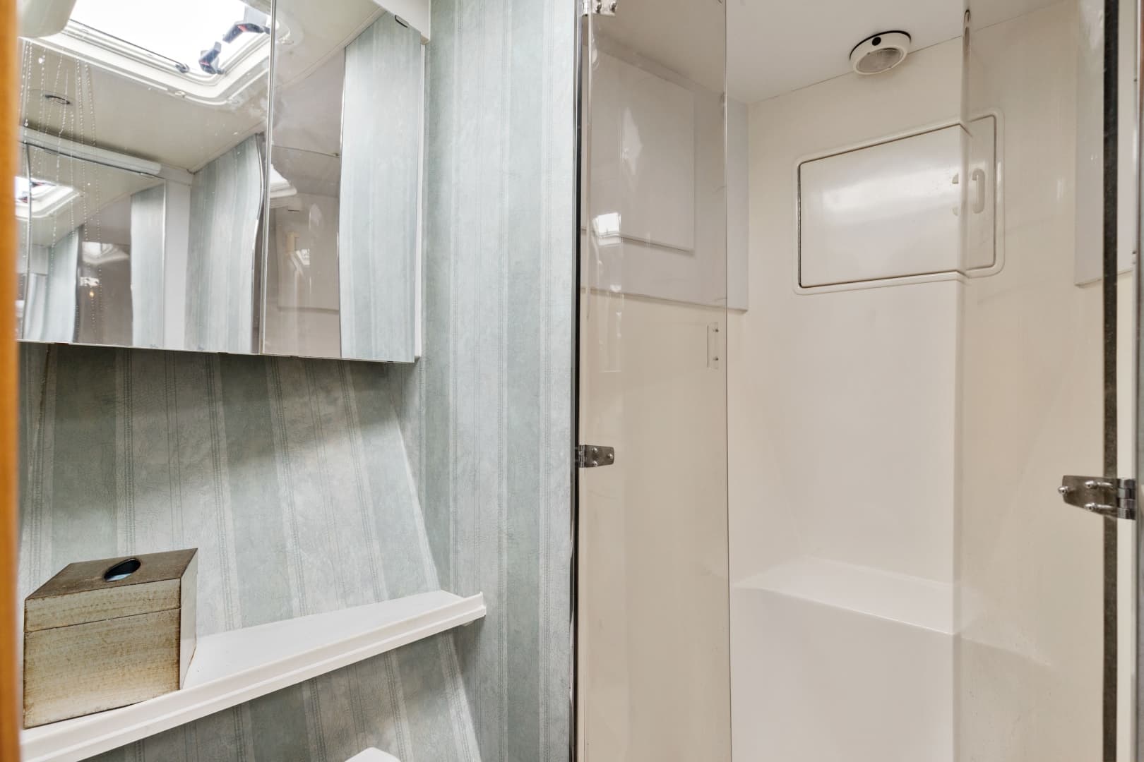 2001 Ocean Yachts 52 SS