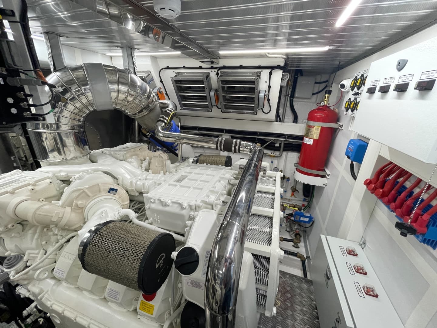 2021 Astondoa 66 Flybridge