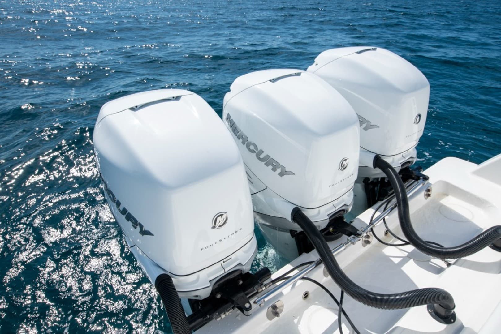 2011 Invincible 42CC