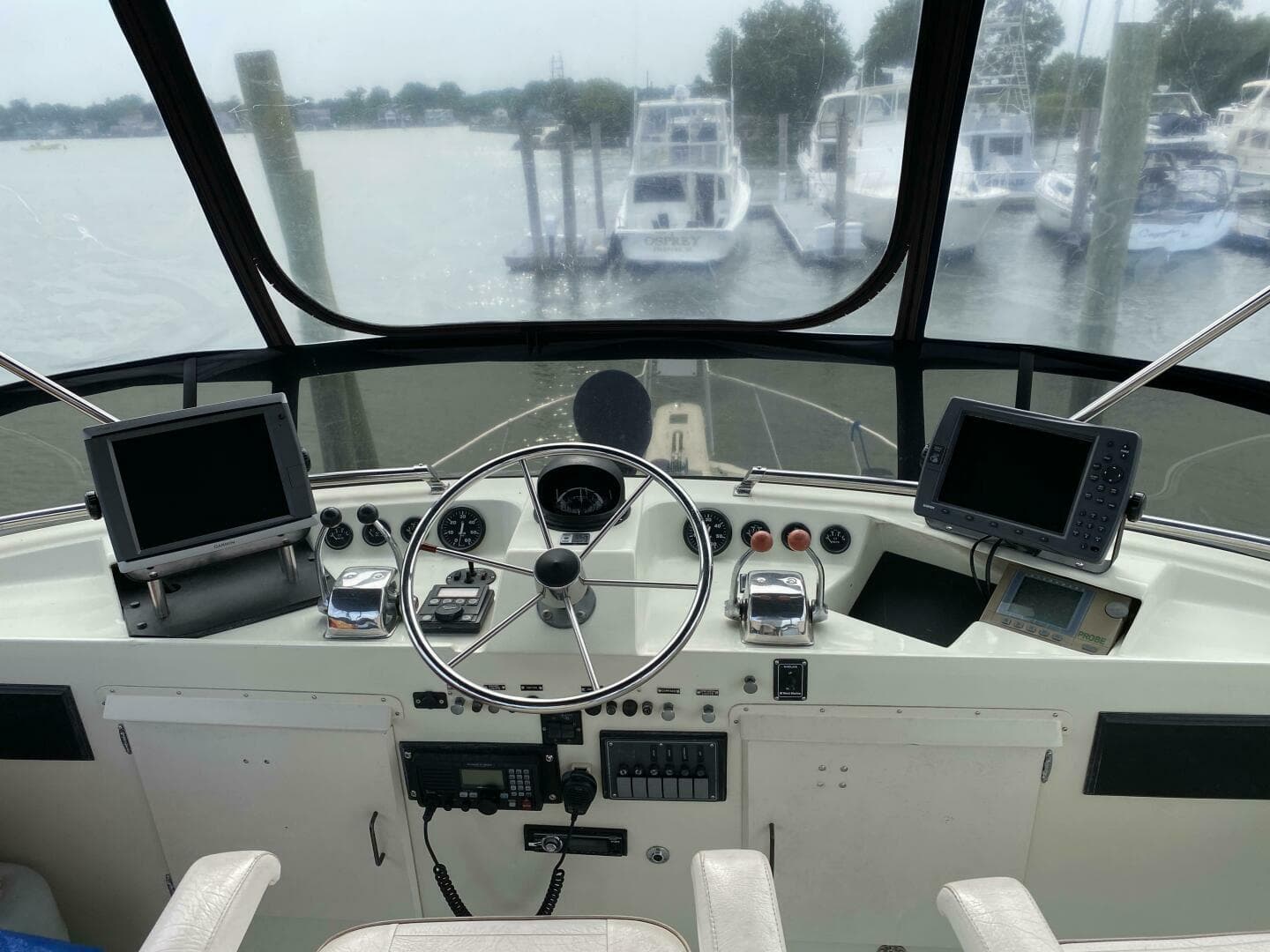 1983 Tollycraft Aft Cabin