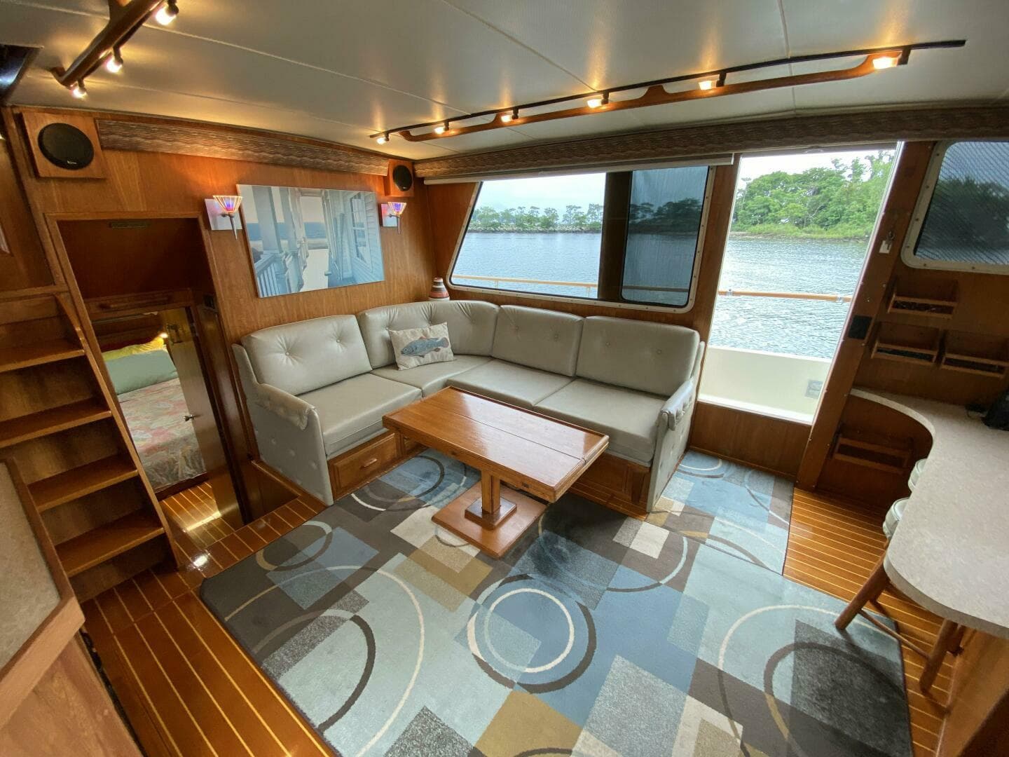 1983 Tollycraft Aft Cabin