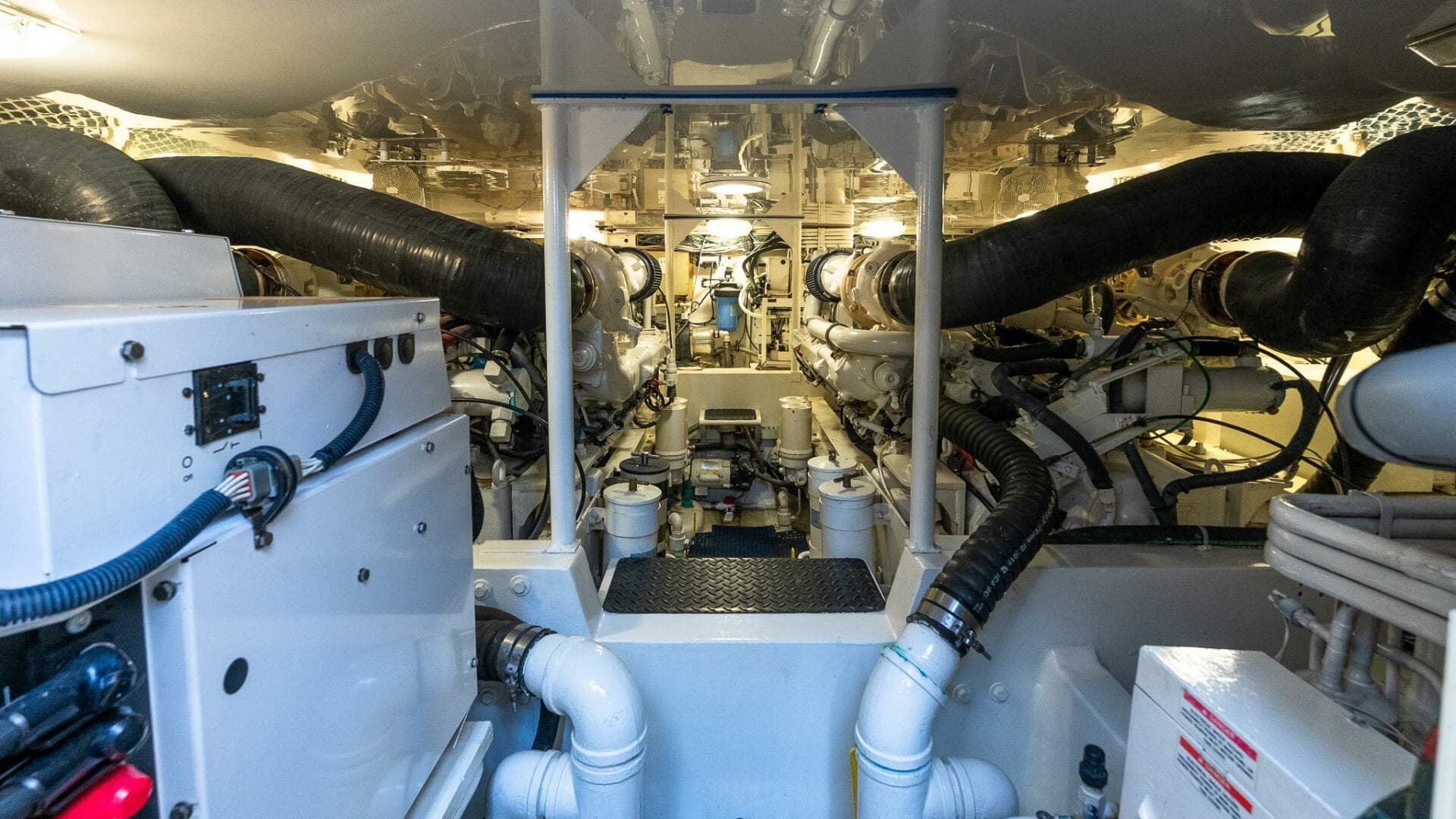 2002 Viking 52 Convertible