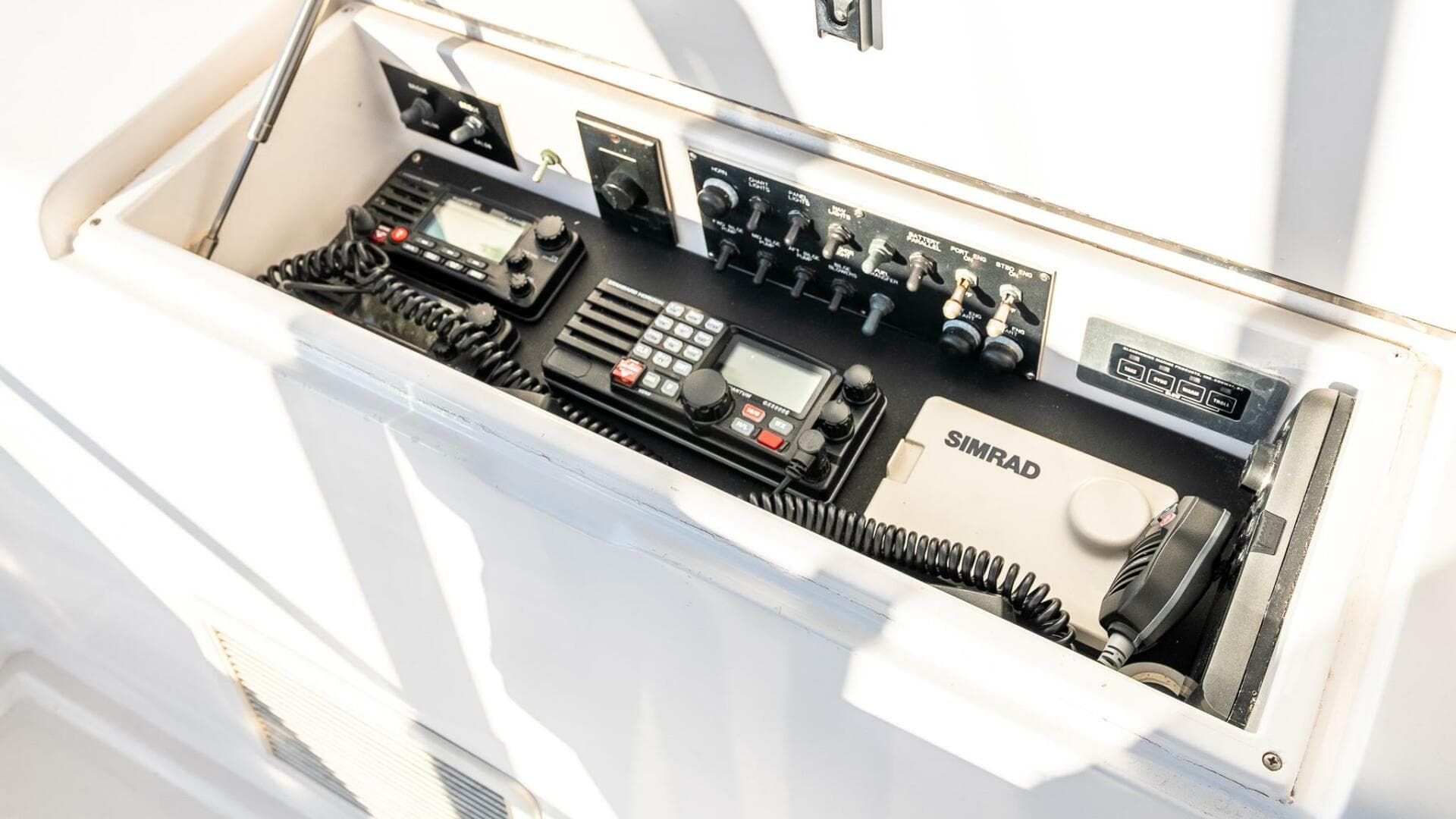 2002 Viking 52 Convertible