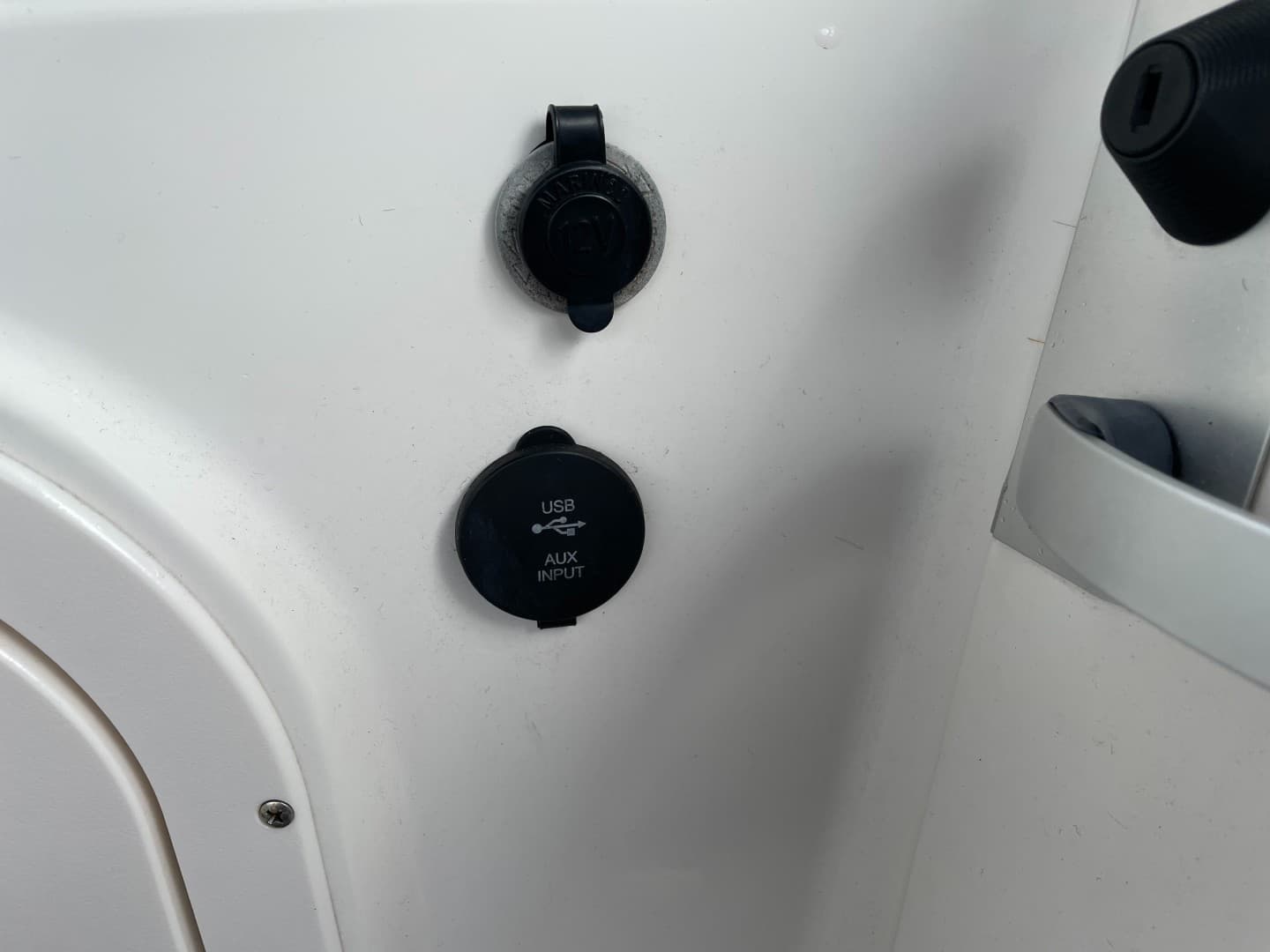 2005 Chaparral 236 Sunesta