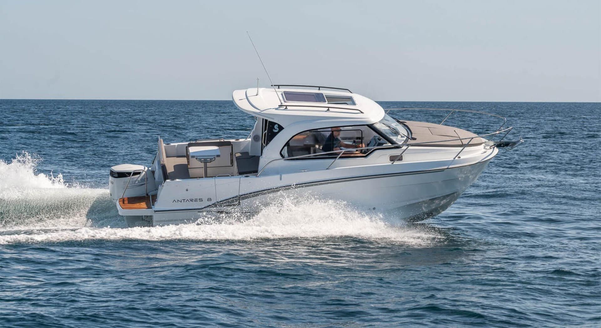 2026 Beneteau Antares 8