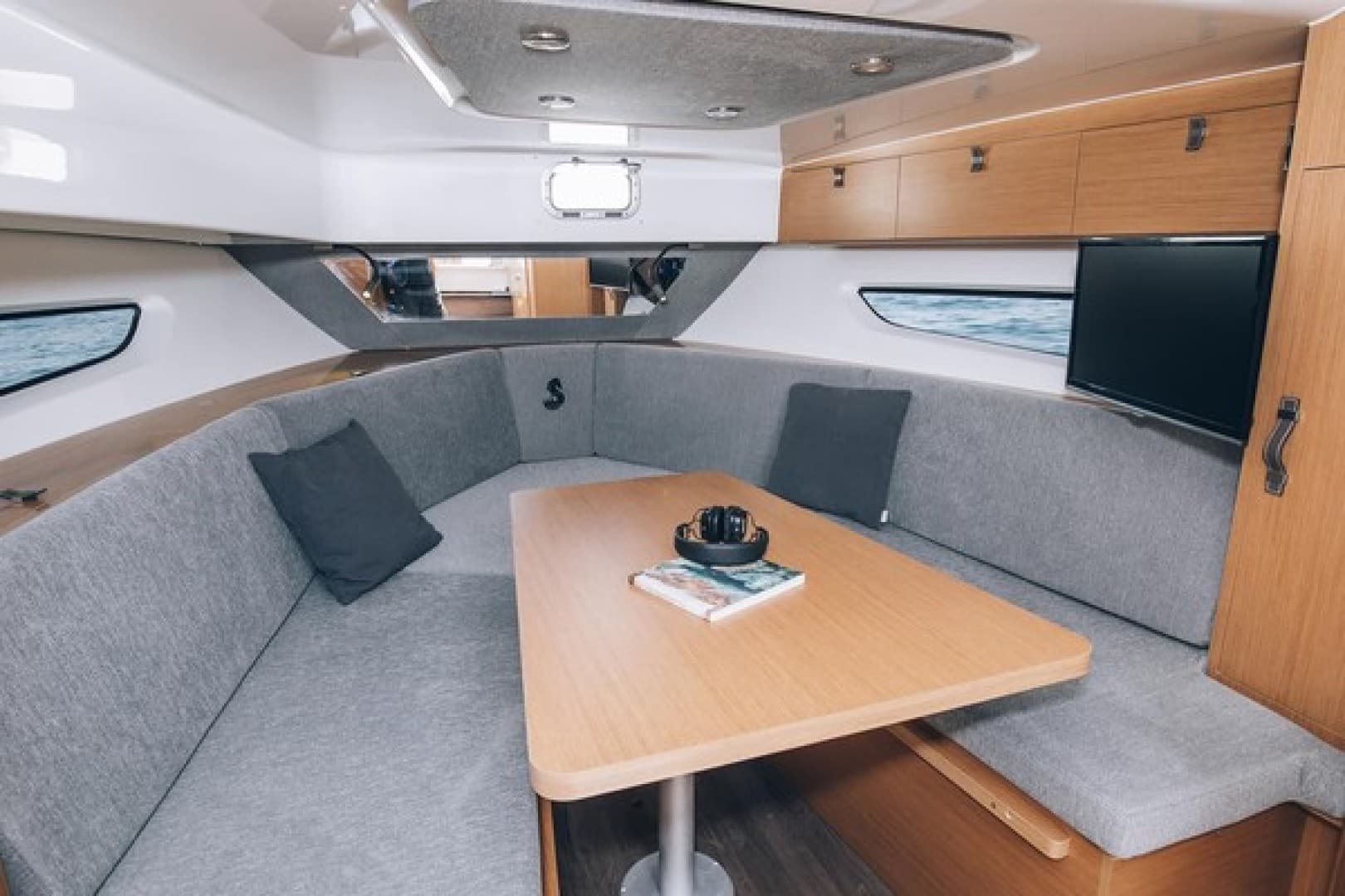 2026 Beneteau Flyer 10