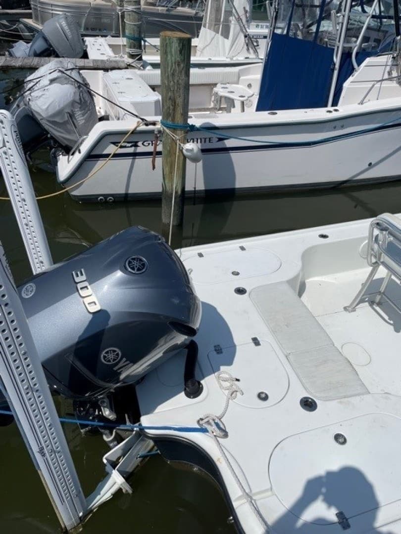 2015 Yellowfin 24 Bay