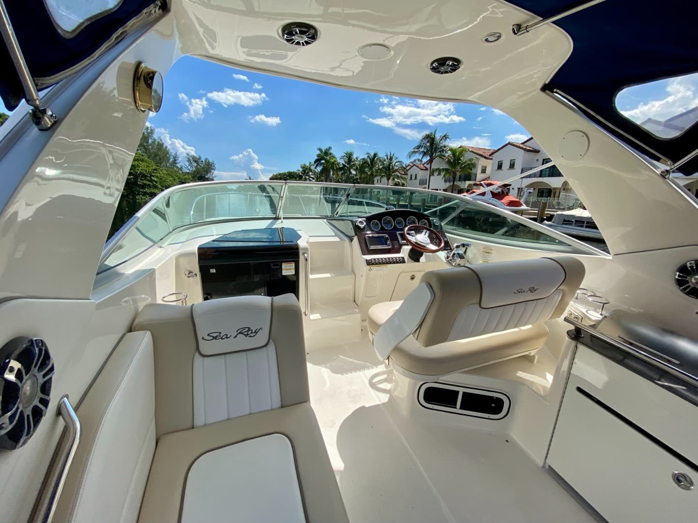 2013 Sea Ray 310 Sundancer