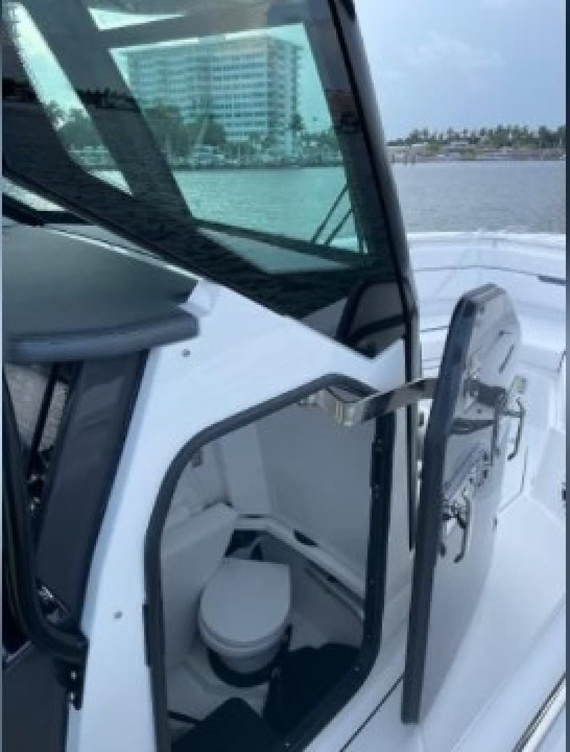 2022 Blackfin 272 CC