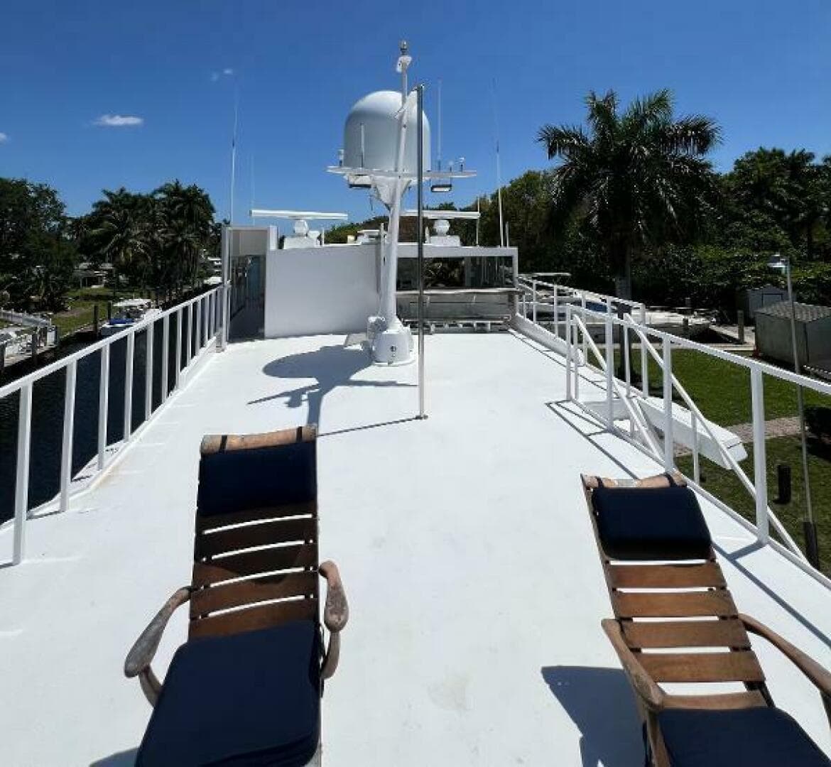 1983 Knight & Carver Custom Trideck