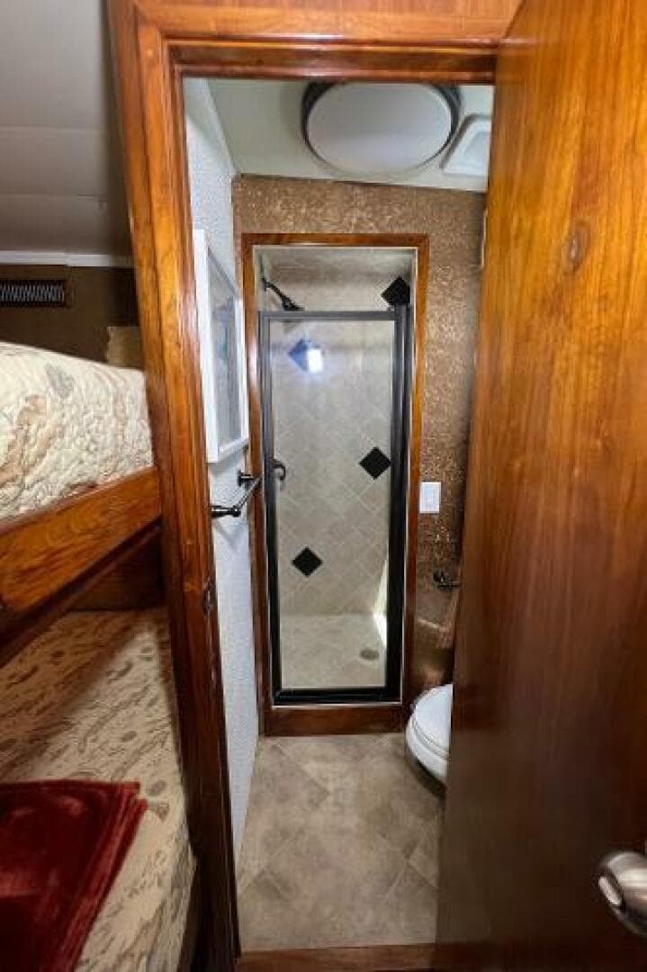 1983 Knight & Carver Custom Trideck