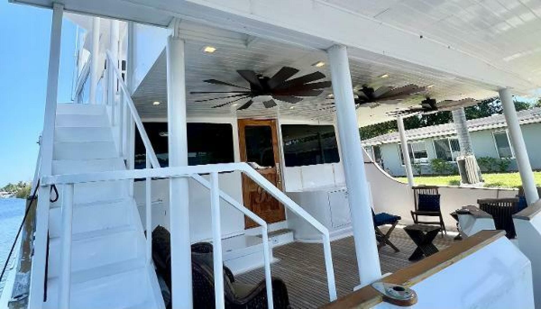 1983 Knight & Carver Custom Trideck