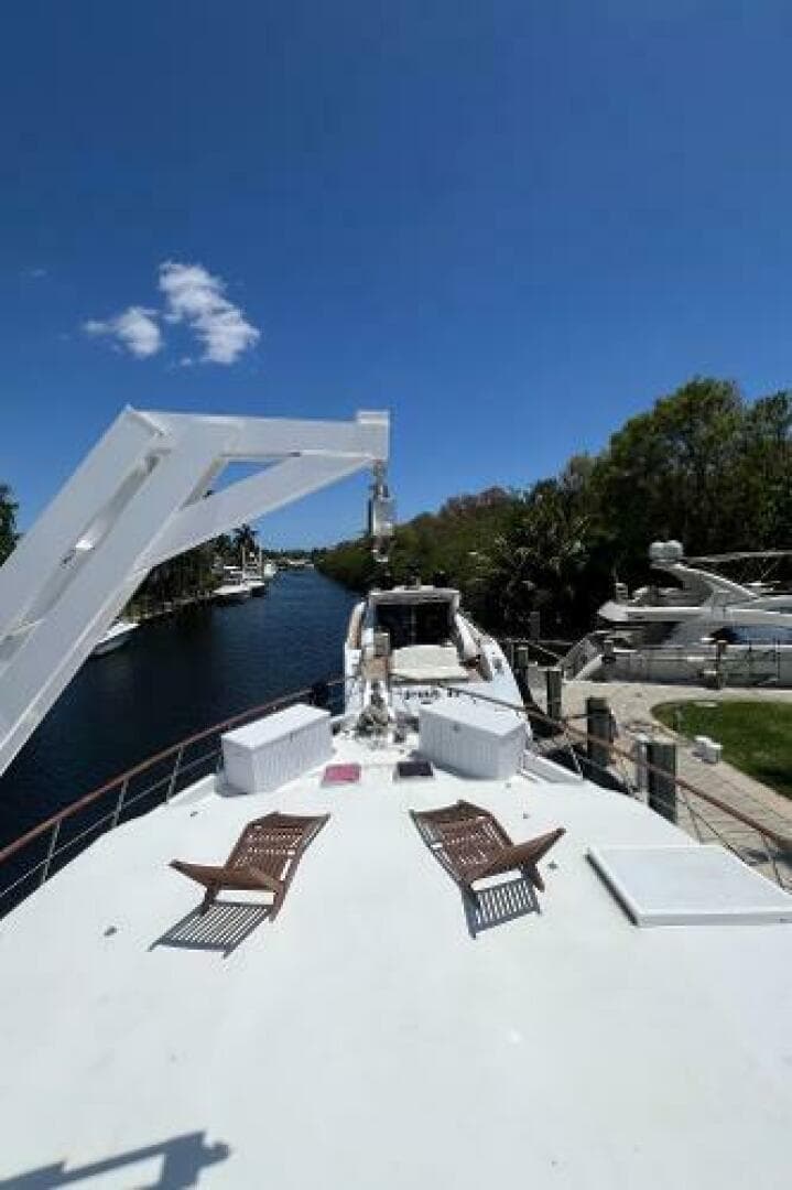 1983 Knight & Carver Custom Trideck