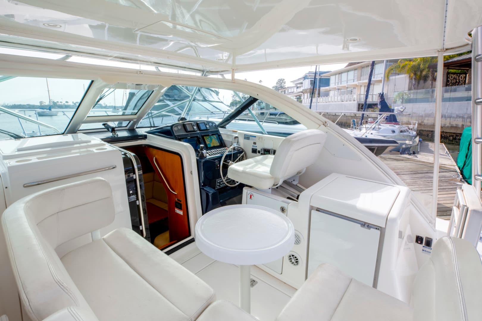 COCKPIT HELM And SEATING