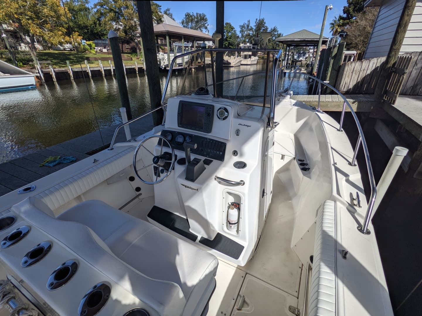 1998 Boston Whaler 23 Outrage