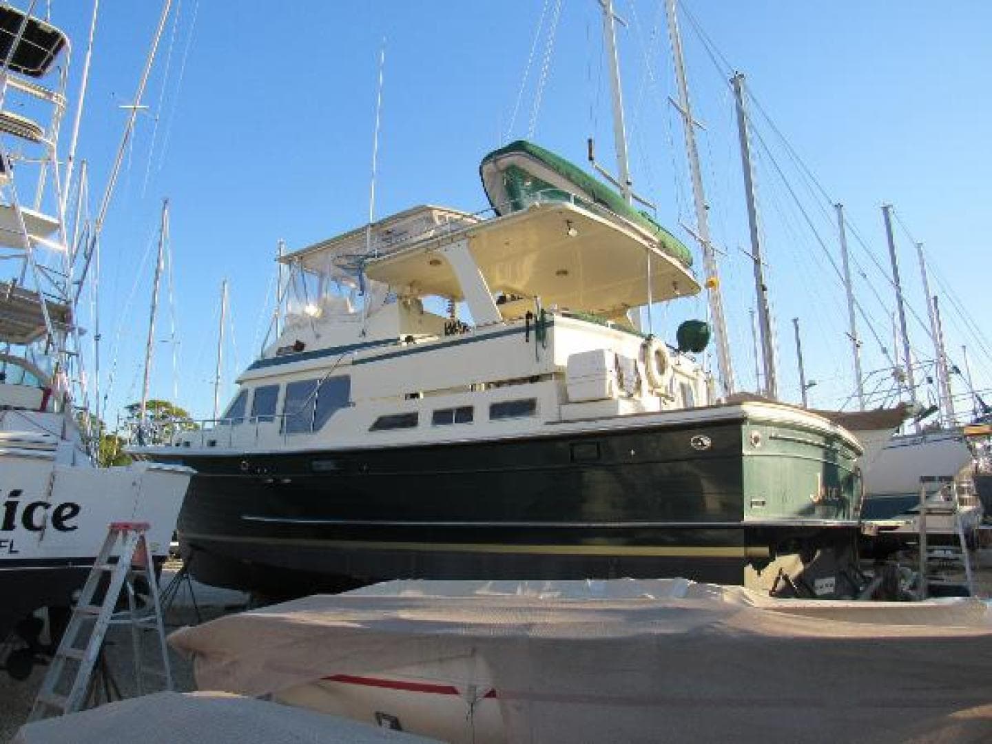 1987 Offshore Yachts Yachtfisher CPMY