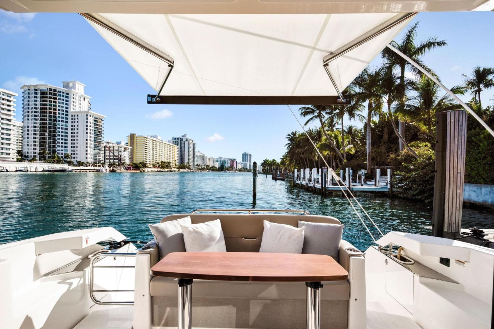 2018 Tiara Yachts 39 Coupe