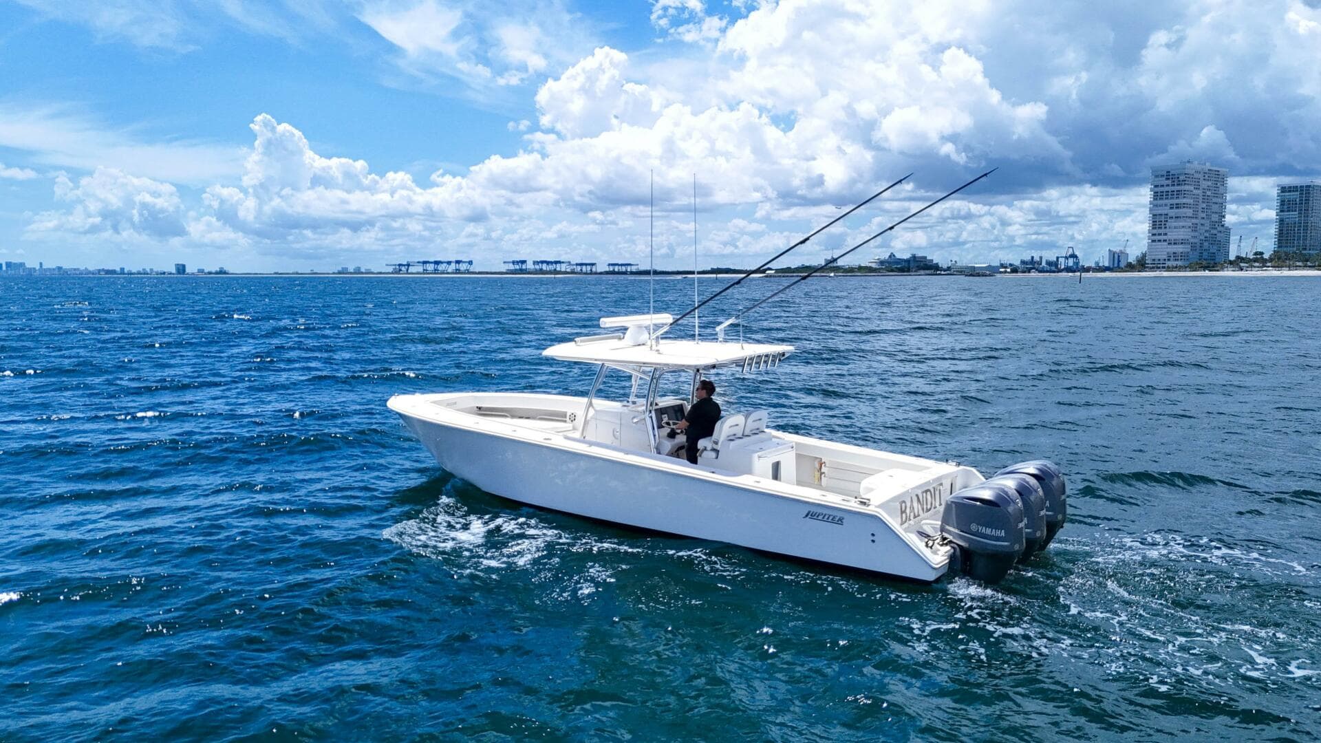 2018 Jupiter 38 FS