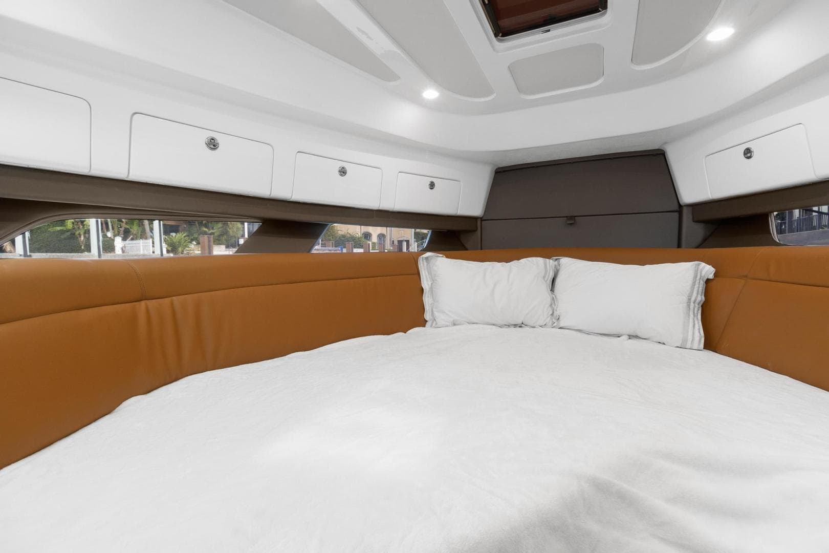 2021 Intrepid 438 Evolution