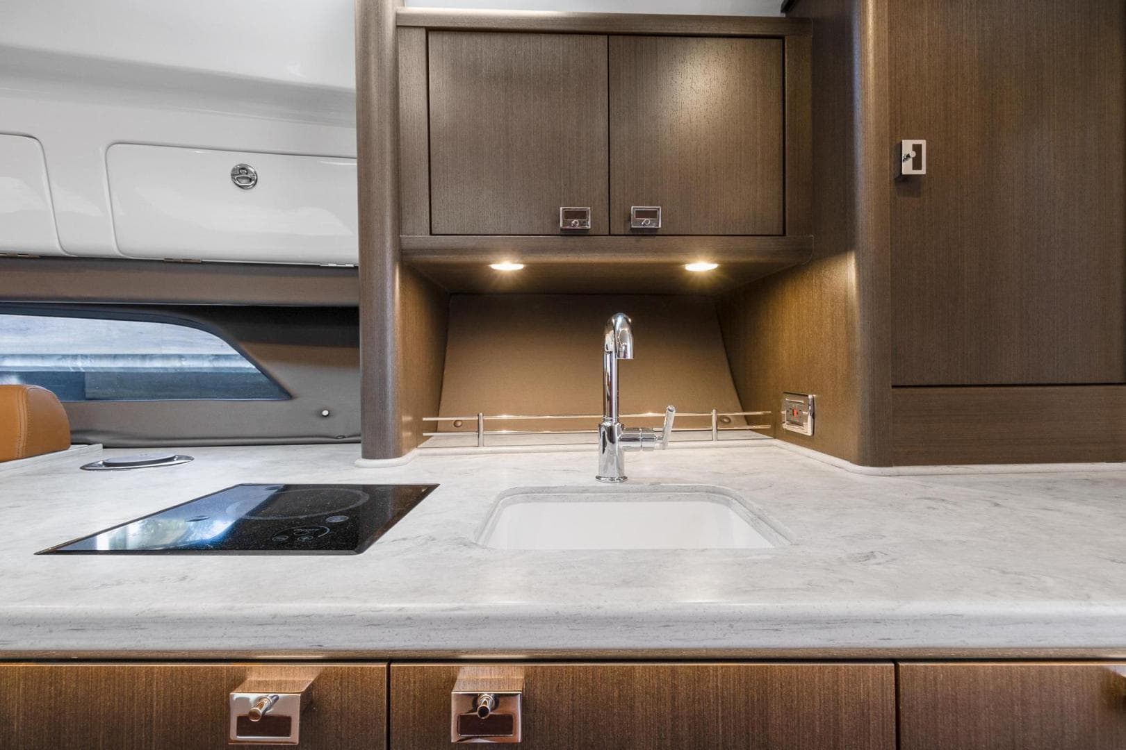 2021 Intrepid 438 Evolution