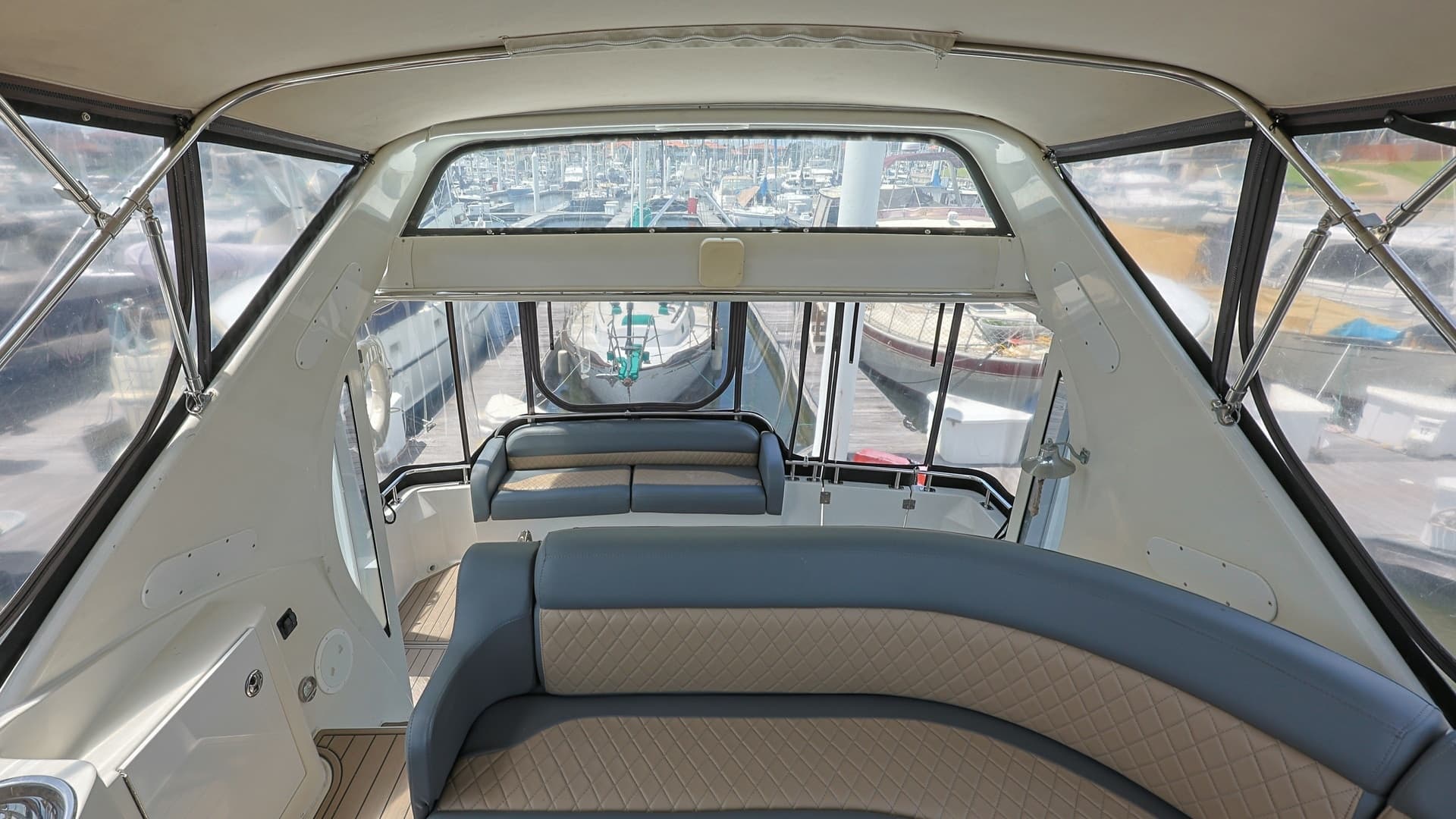 Flybridge Seating Area