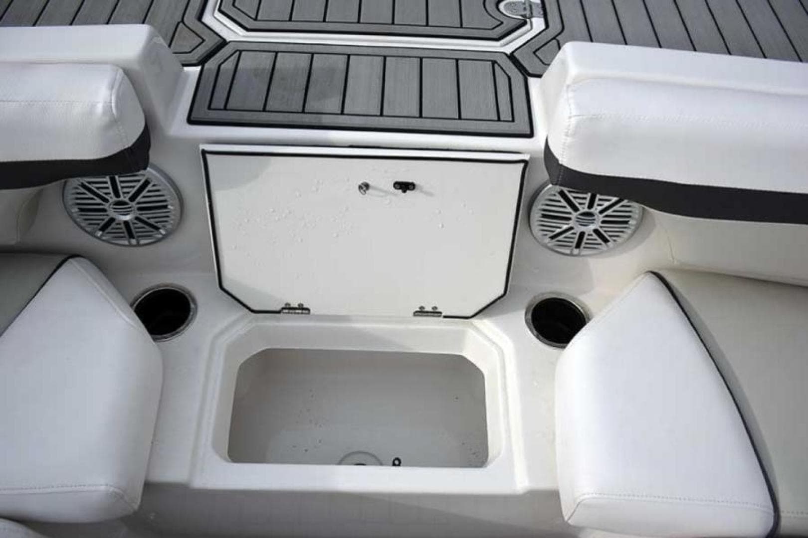 2022 Starcraft SVX 211 OB