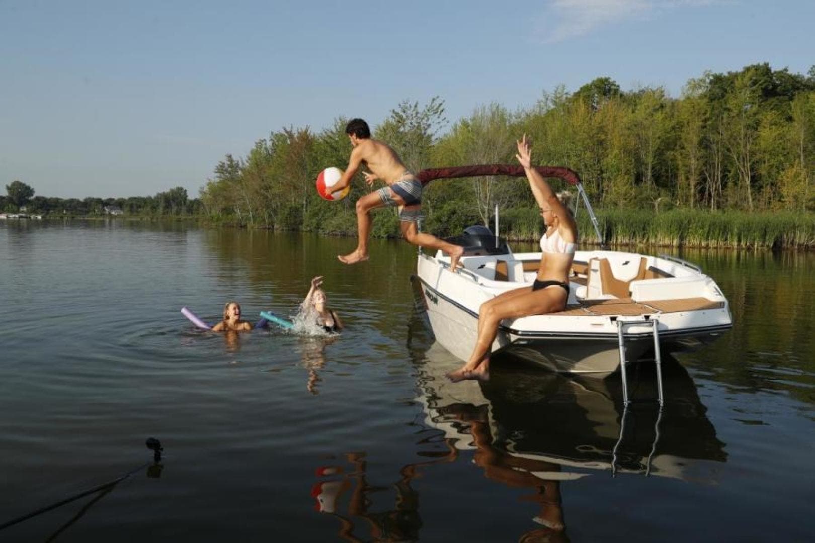 2022 Starcraft SVX 211 OB