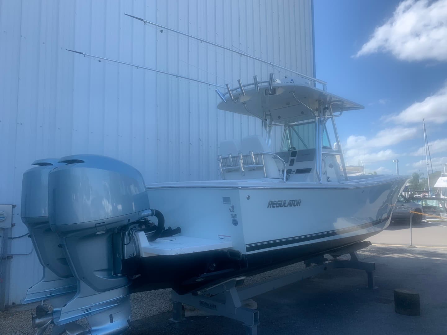 2010 Regulator 26 Forwarding Seating