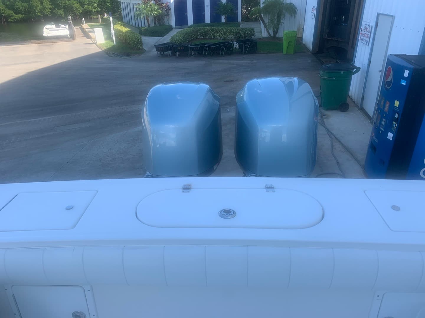 2010 Regulator 26 Forwarding Seating