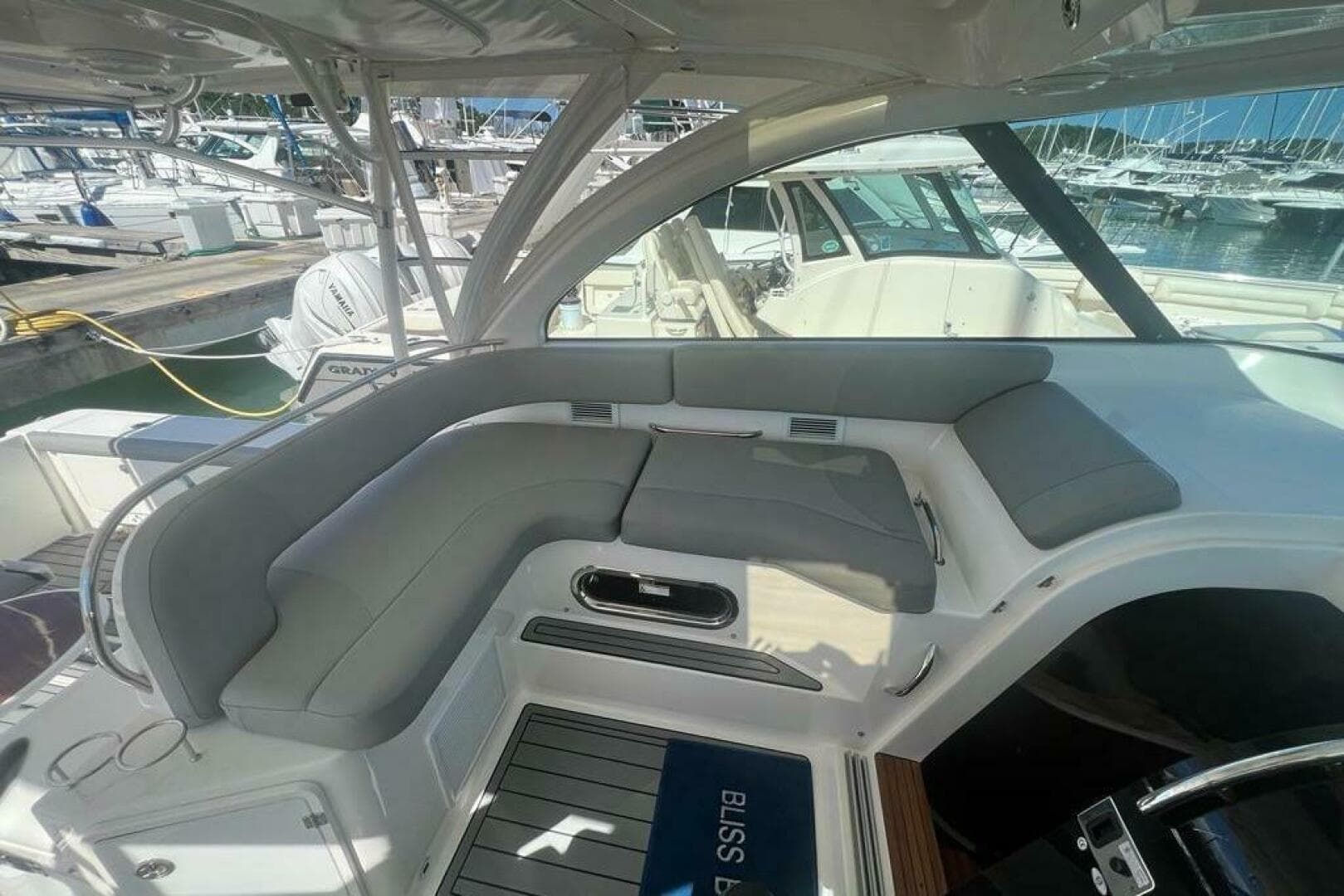 2018 Pursuit OS 385 Offshore