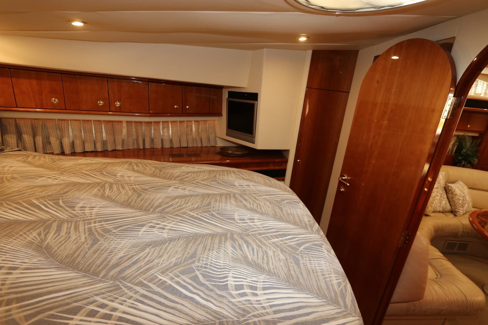 2005 Neptunus 56 Express