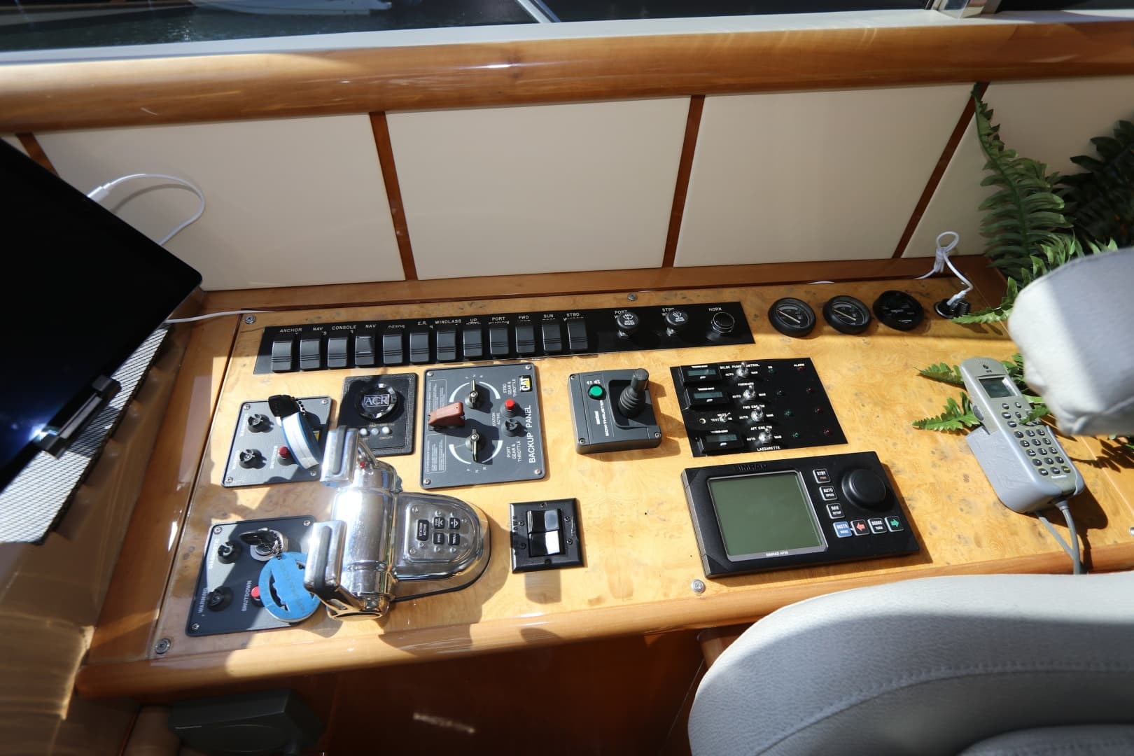 2005 Neptunus 56 Express