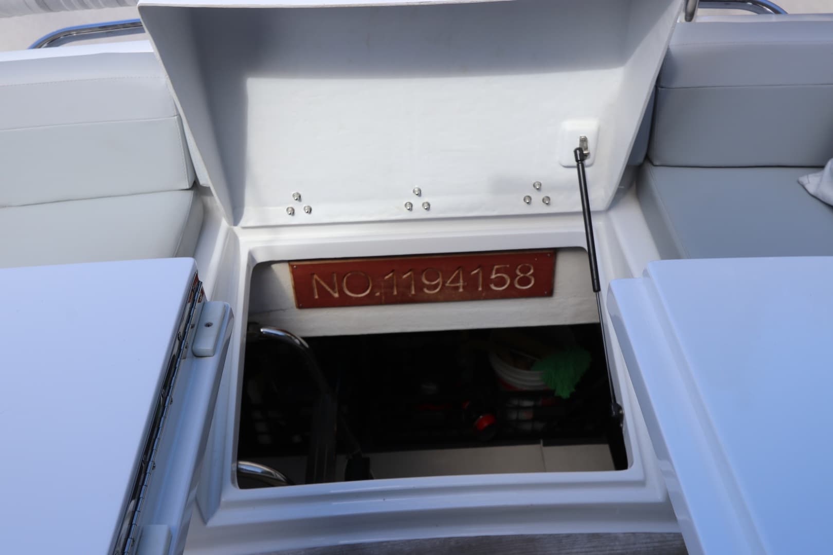 2005 Neptunus 56 Express