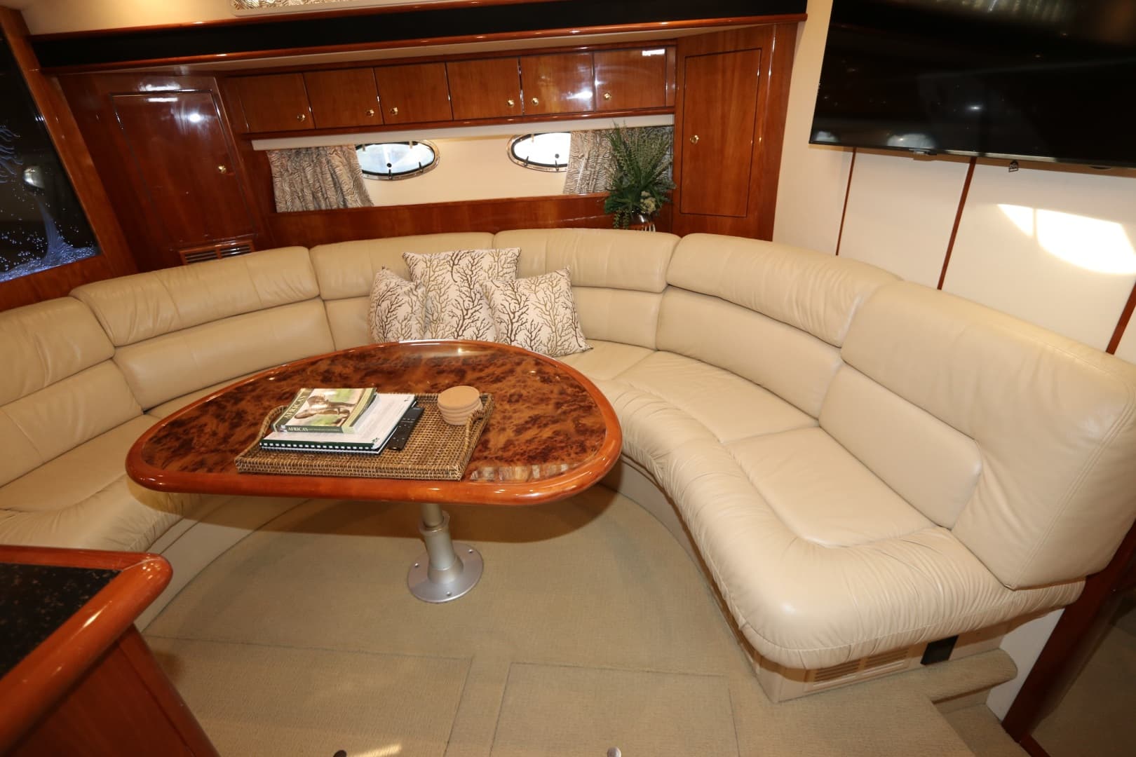 2005 Neptunus 56 Express