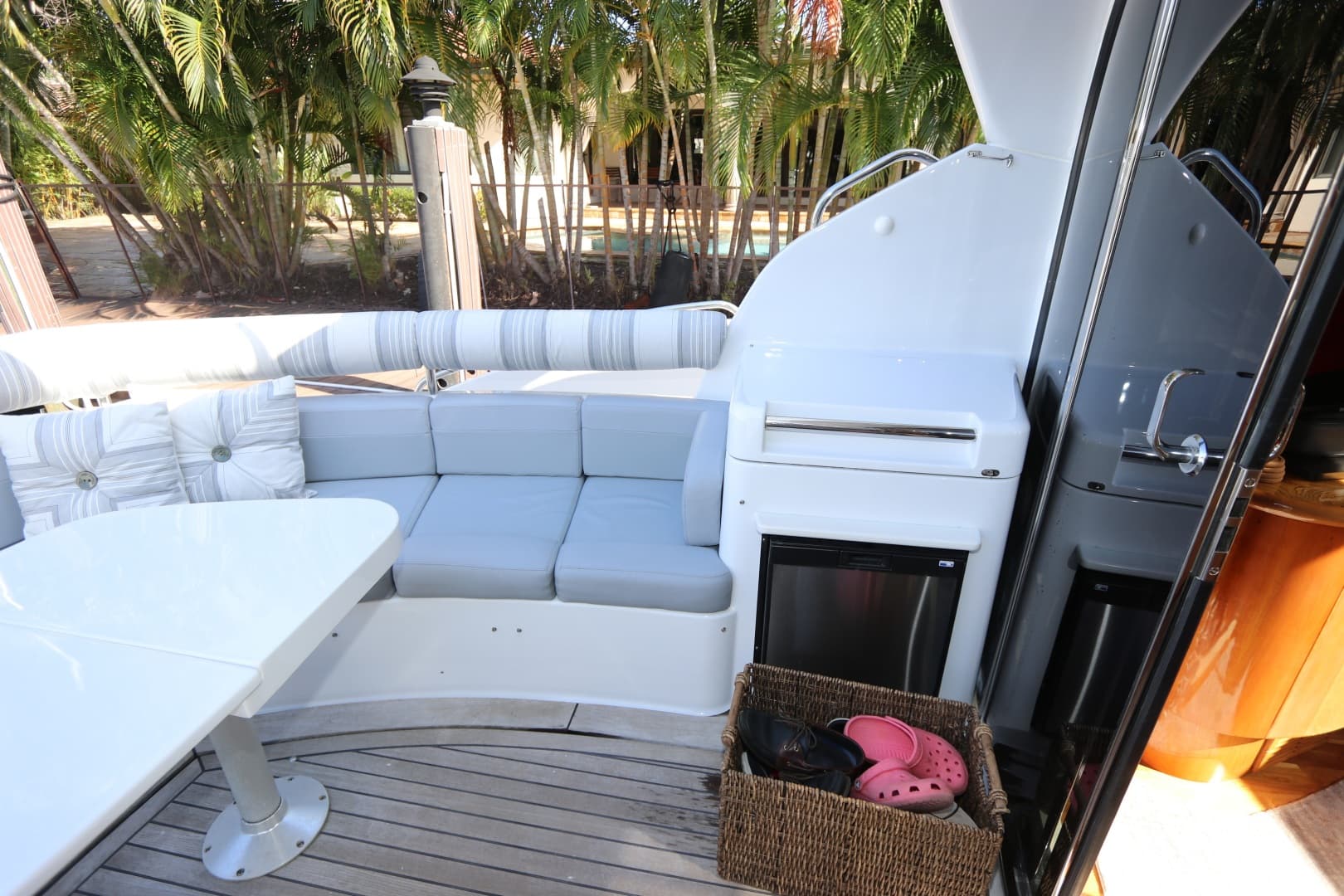 2005 Neptunus 56 Express