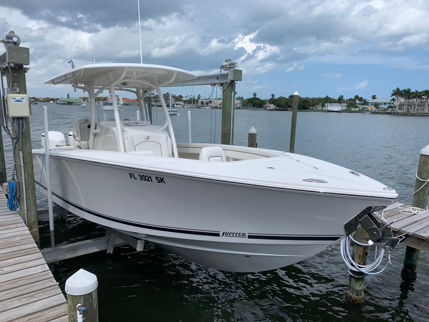 2018 Jupiter 30 HFS