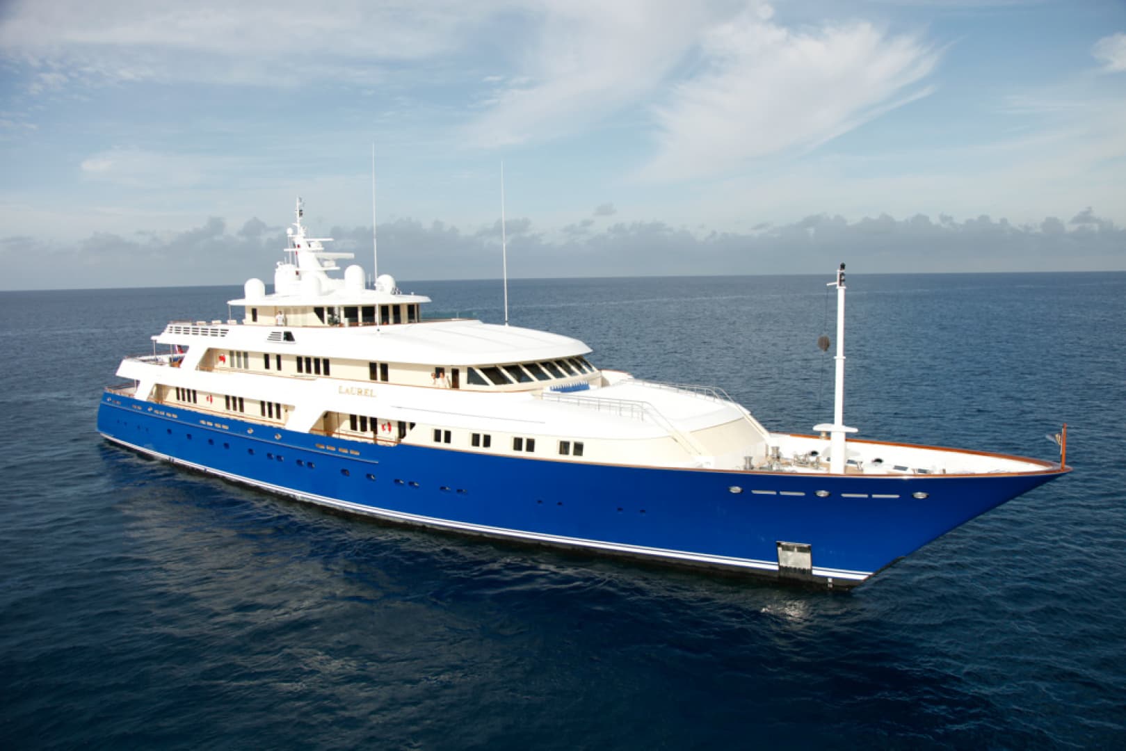 LAUREL 240'/73.15m Delta 2006/2014