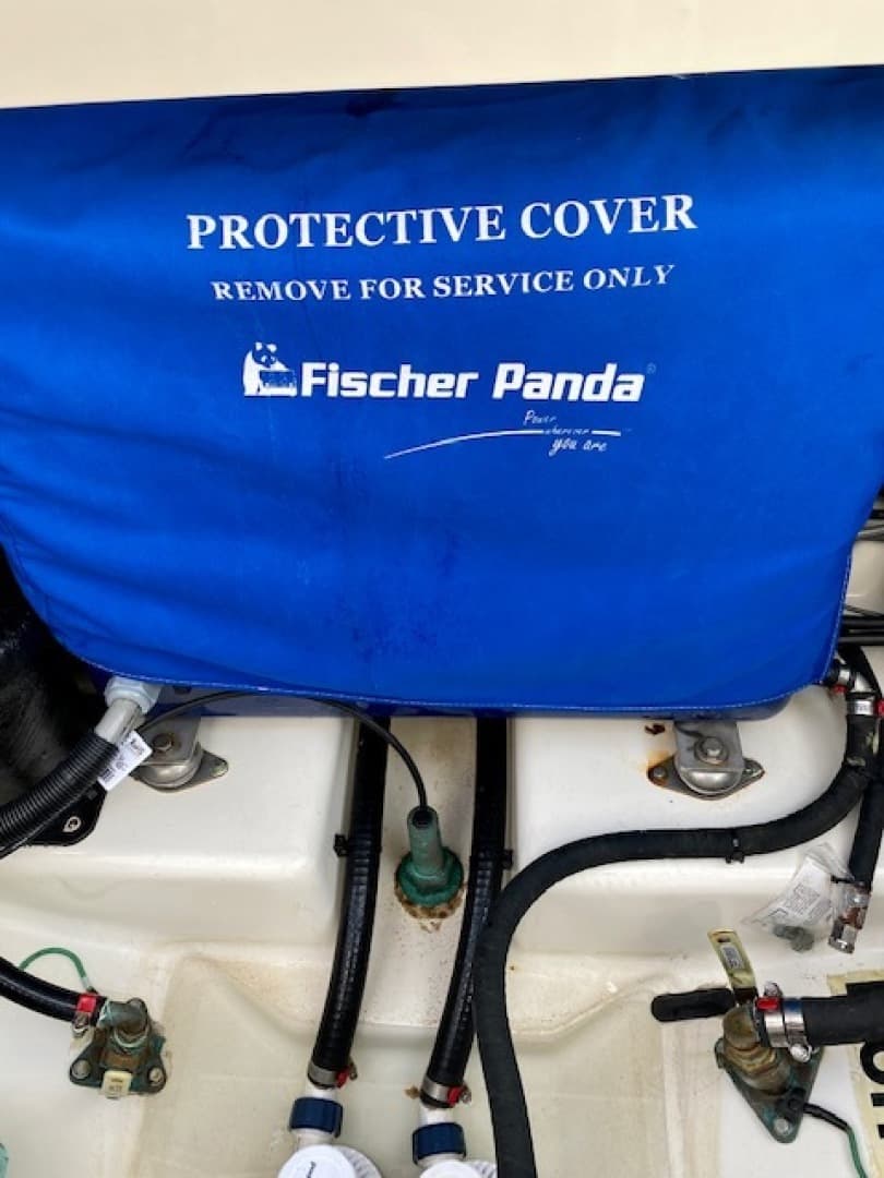 2020 Boston Whaler 380 Realm